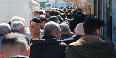 diyarbakirda-app-plaka-kuyrugu-KsKZMB3u.jpg
