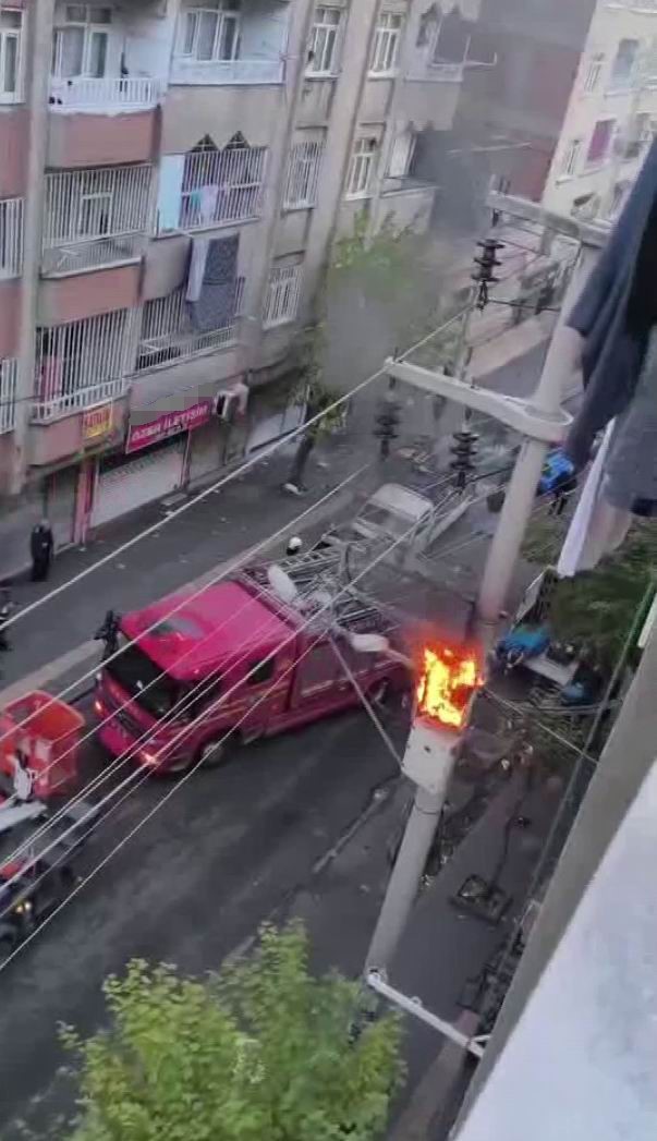 diyarbakirda asiri yuke dayanamayan trafo alev aldi 0 gjLU2vHJ