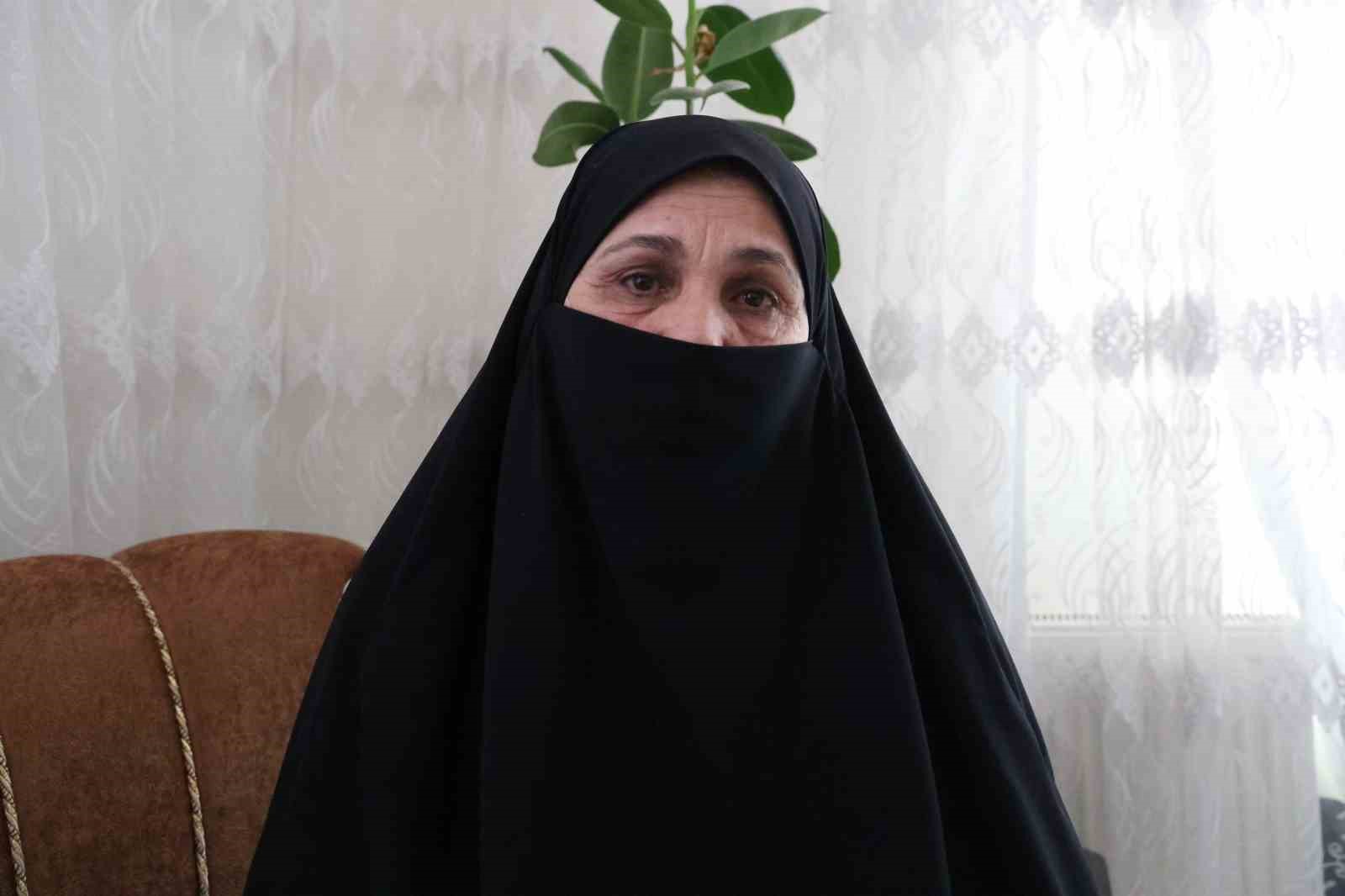 Diyarbakır’da bebeği öldü denilip cenazesi gösterilmeyen anne 33 yıldır evladının hasretiyle yaşıyor 4 diyarbakirda bebegi oldu denilip cenazesi gosterilmeyen anne 33 yildir evladinin hasretiyle yasiyor 0 TFt6jMCV