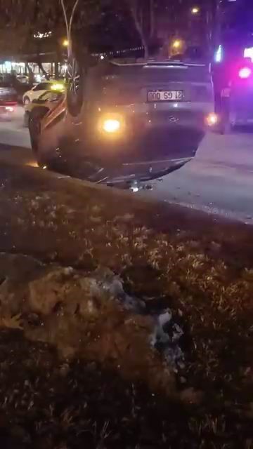 diyarbakirda carpisan araclardan biri takla atti 1 yarali 0 aGTBwa5a