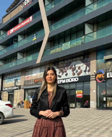 diyarbakirda-chpnin-belediye-baskan-adayiydi-surece-destek-vermeyen-partisini-elestirerek-istifa-etti-n2i6s7Vh.jpg