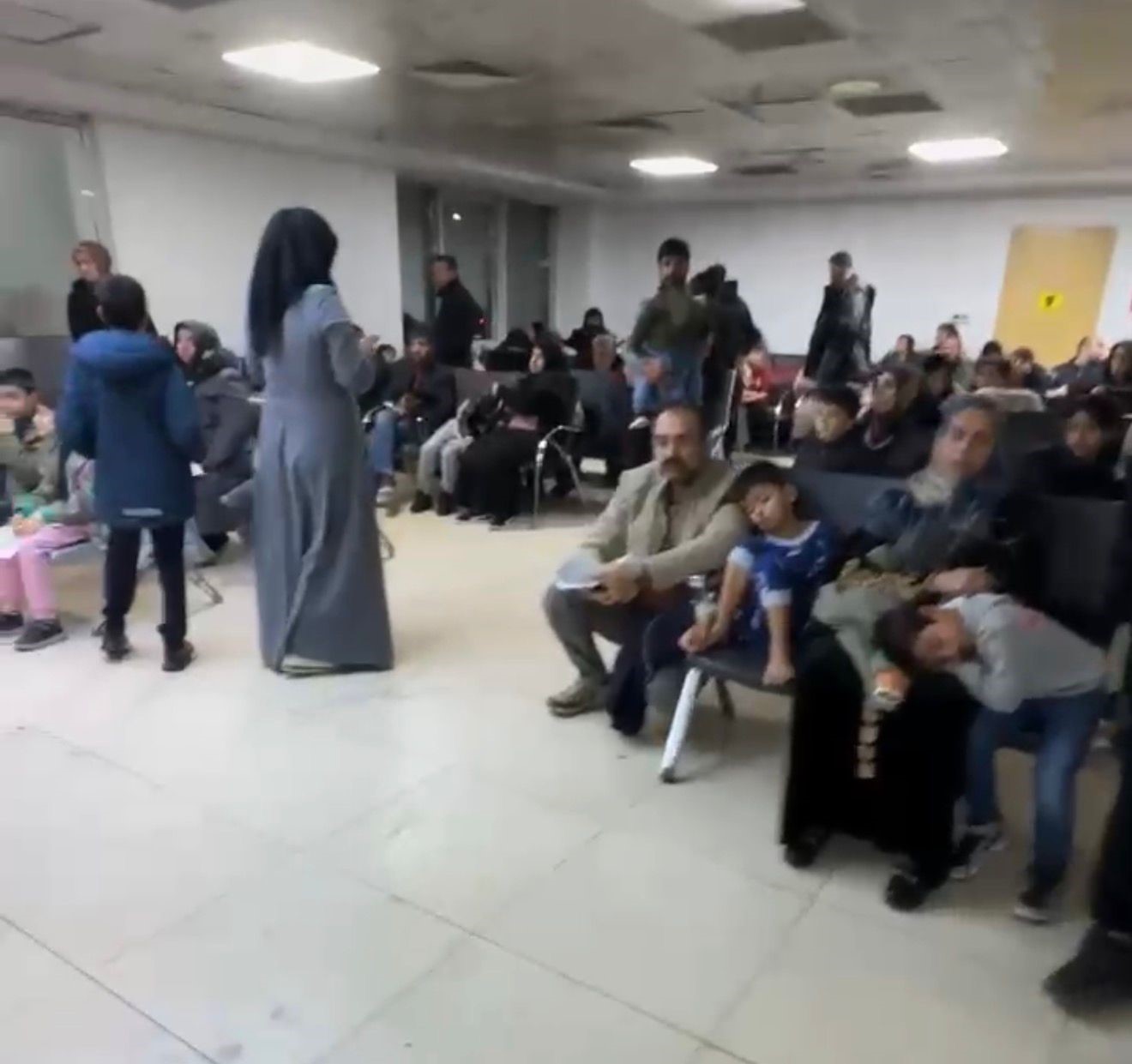 diyarbakirda cocuk acil servisinde yogunluk 0 LsIkNMWI