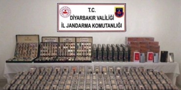 diyarbakirda-cok-sayida-gumruk-kacagi-urun-ele-gecirildi-X64OYimt.jpg