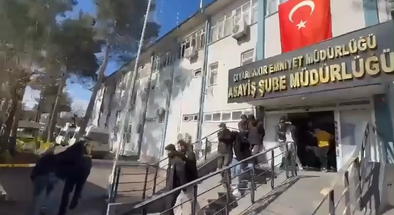 diyarbakirda dolandiricilik operasyonu 10 tutuklama 0