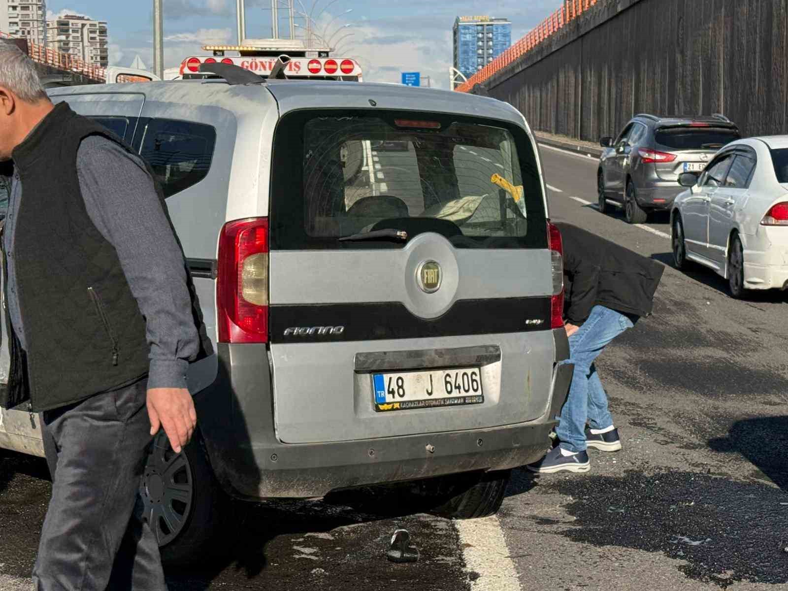 diyarbakirda dugun konvoyunda kaza 3 yarali 3 uI1lNDtO