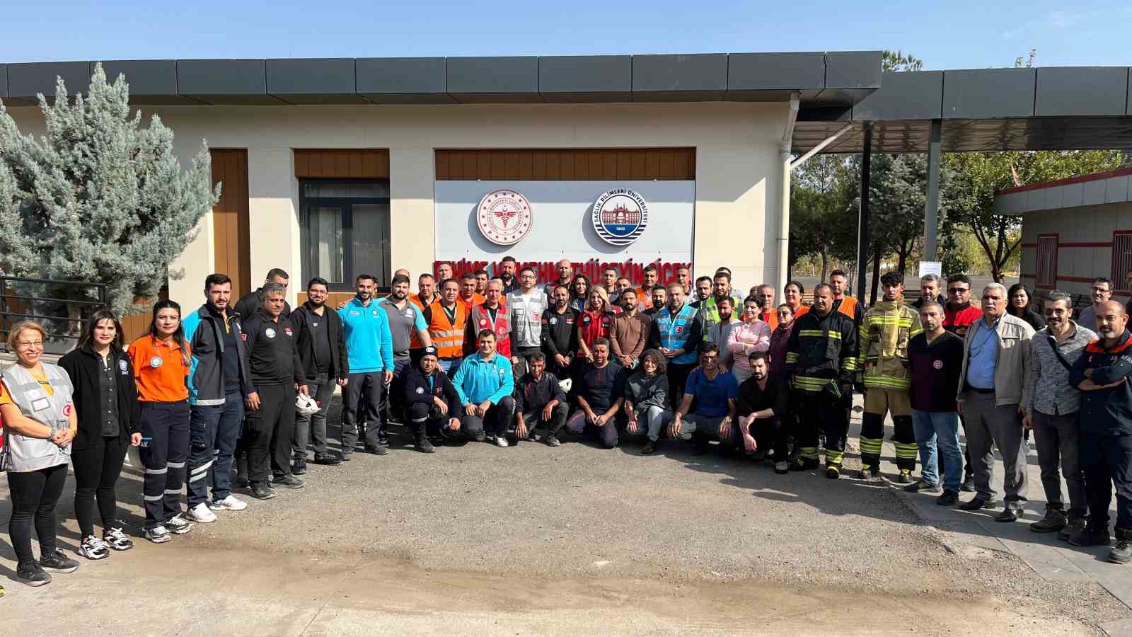 diyarbakirda ekiplerin deprem tatbikati gercegi aratmadi 0 JGCjZSI8