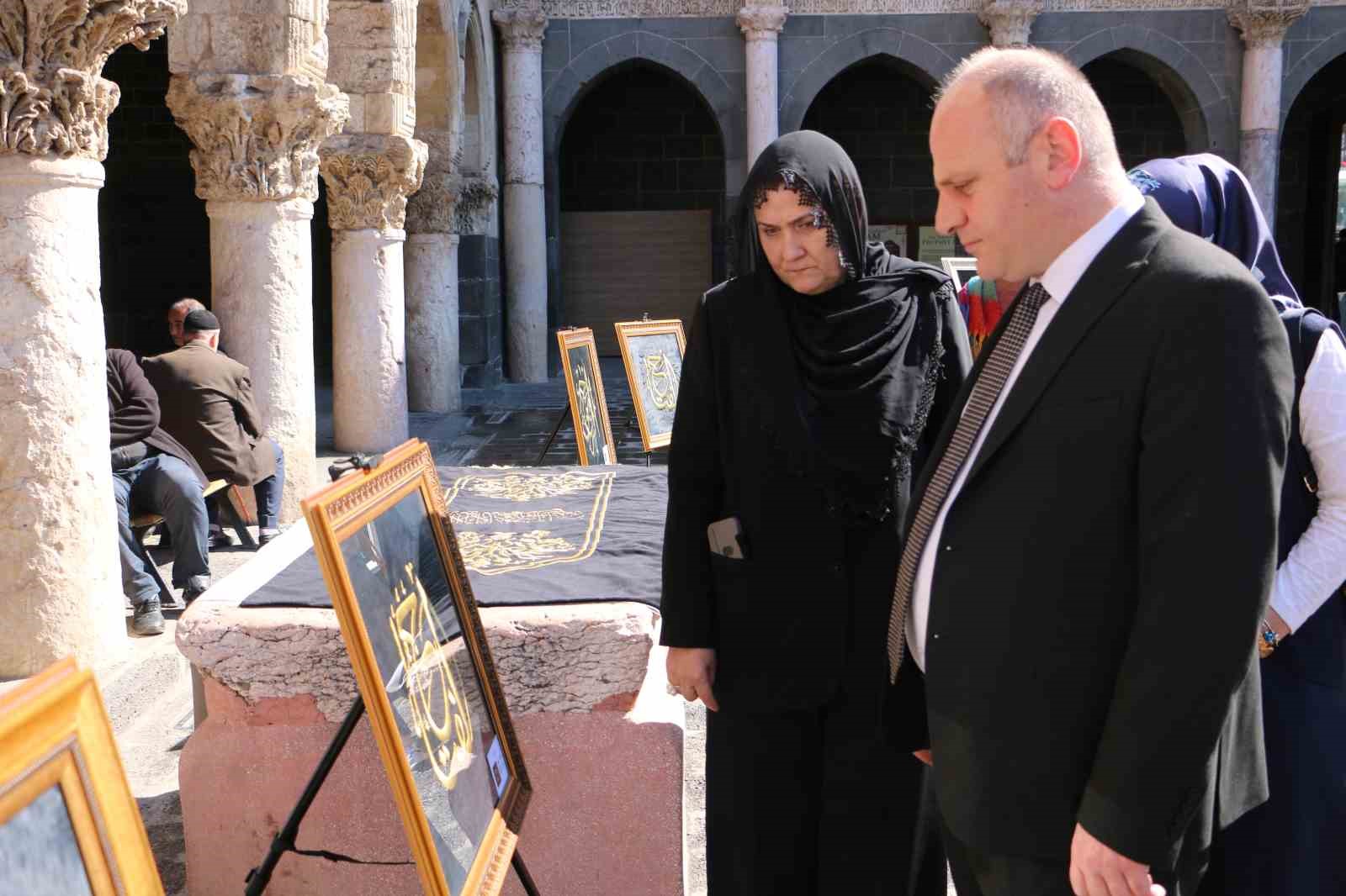 diyarbakirda esma ul husna maras islemeleri ulu camide sergilendi 5