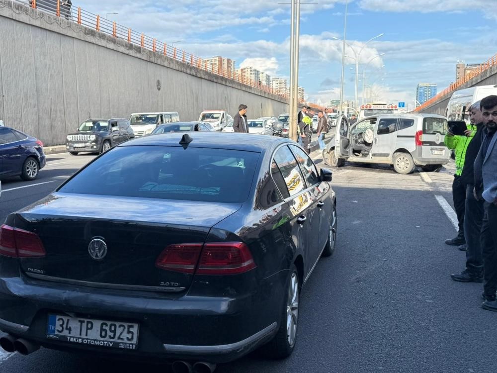 Diyarbakır’da geçen ay meydana gelen 270 kazada 472 kişi yaralandı 6 diyarbakirda gecen ay meydana gelen 270 kazada 472 kisi yaralandi 2 hSHZF7LS