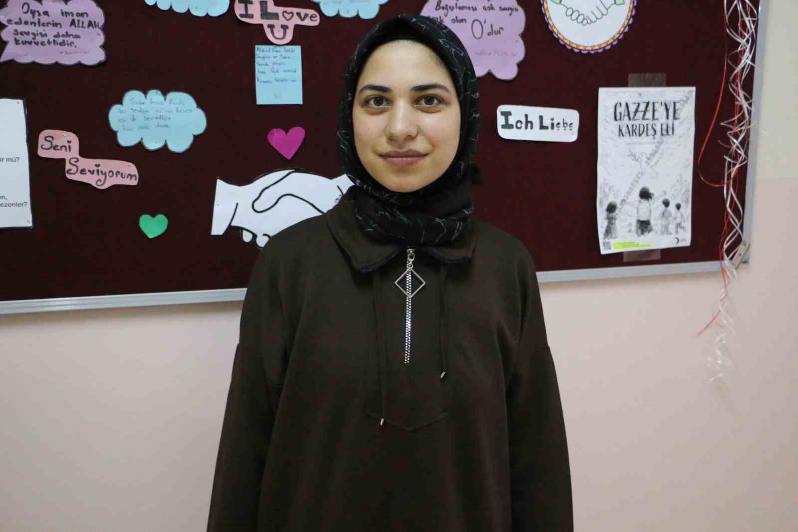 Diyarbakır’da Genç Nida Kur’an-ı Kerim’i Güzel Okuma Yarışması yapılıyor 11 diyarbakirda genc nida kuran i kerimi guzel okuma yarismasi yapiliyor 7 lvXCKMrv