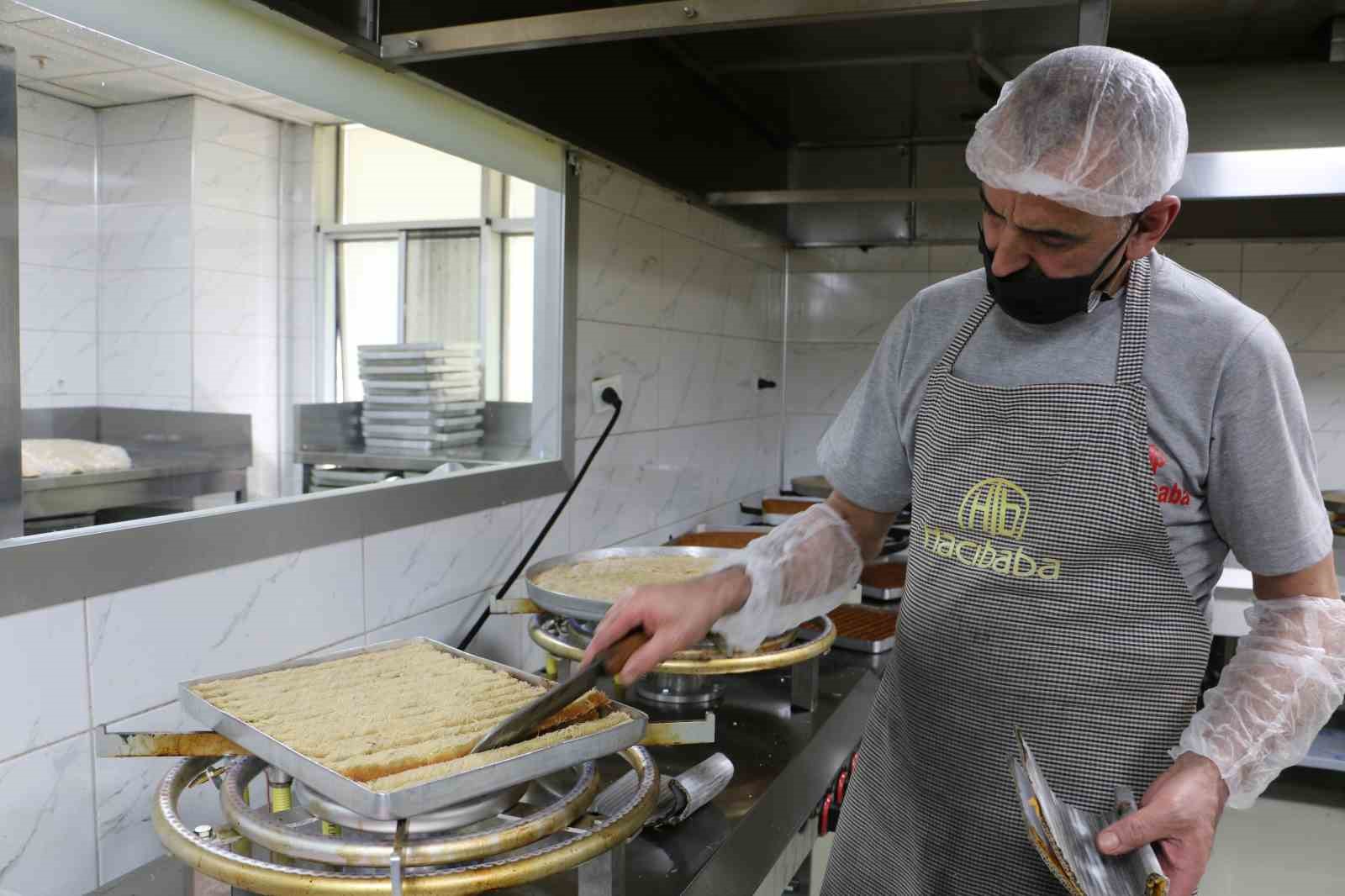 diyarbakirda gunluk tatli tuketimi tonlari asti isletmeler uc vardiyaya gecti 1 MWsjE3hm