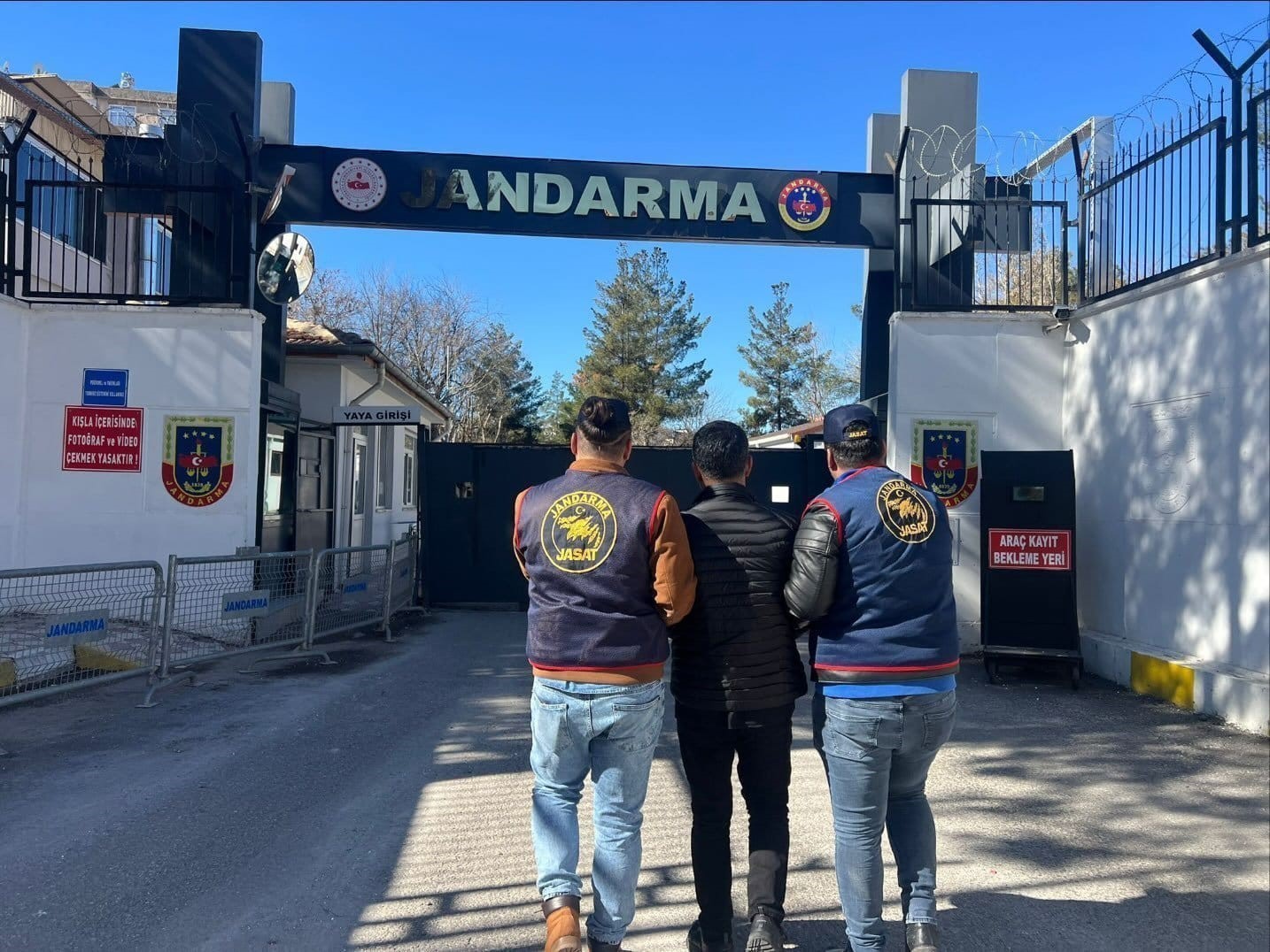 diyarbakirda haklarinda kesinlesmis hapis cezasi bulunan 104 kisi yakalandi 0 ILk14VV4