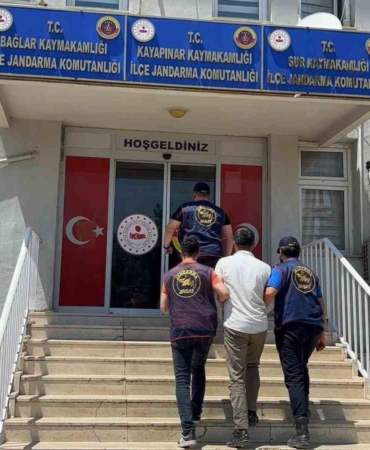 diyarbakirda-haklarinda-kesinlesmis-hapis-cezasi-bulunan-141-kisi-yakalandi-t7sx4qfX.jpg