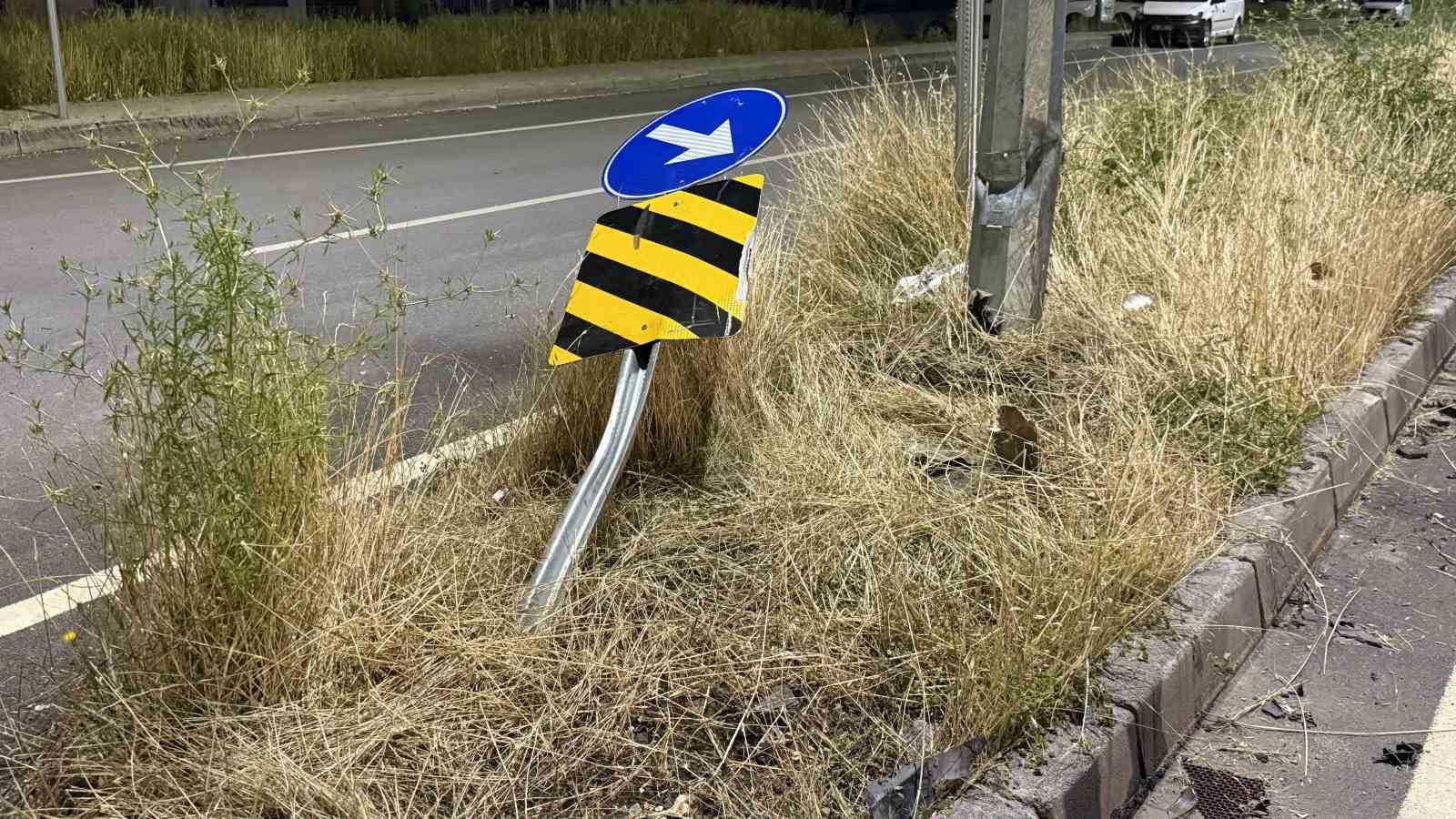 diyarbakirda halk otobusu ile otomobil carpisti 2 olu 5 yarali 1 4SMgEF1V