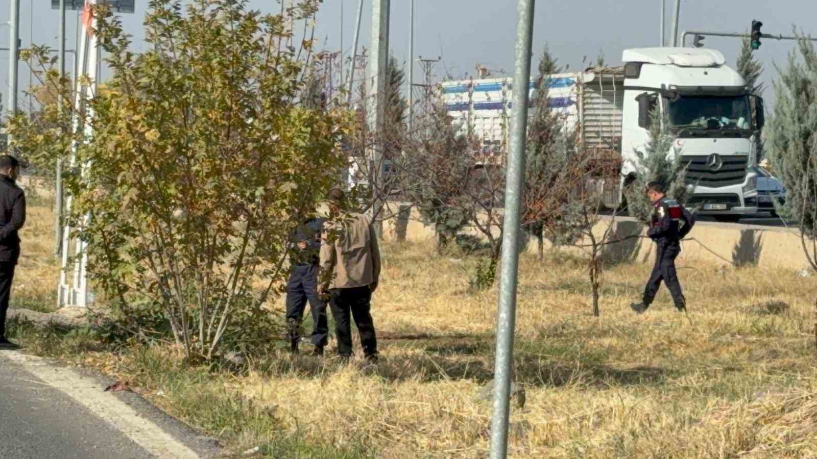 Diyarbakır’da iki aile arasında kavga: 3 yaralı 5 diyarbakirda iki aile arasinda kavga 3 yarali 1 9d9JLrFP