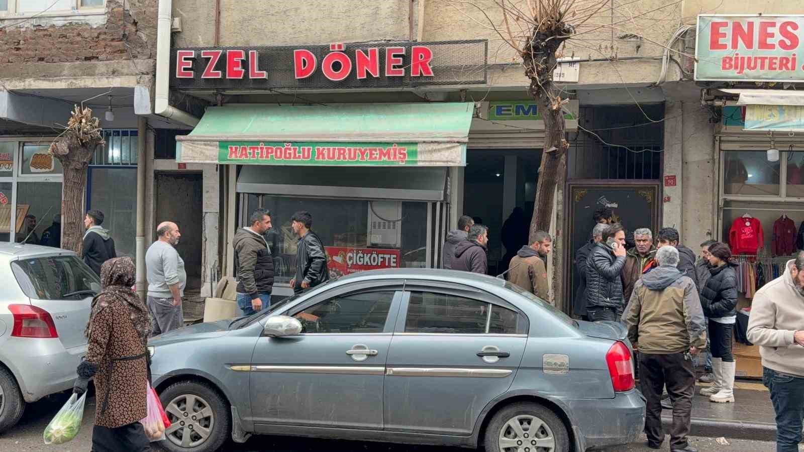 Diyarbakır’da iş yerine silahlı saldırı 5 diyarbakirda is yerine silahli saldiri 1