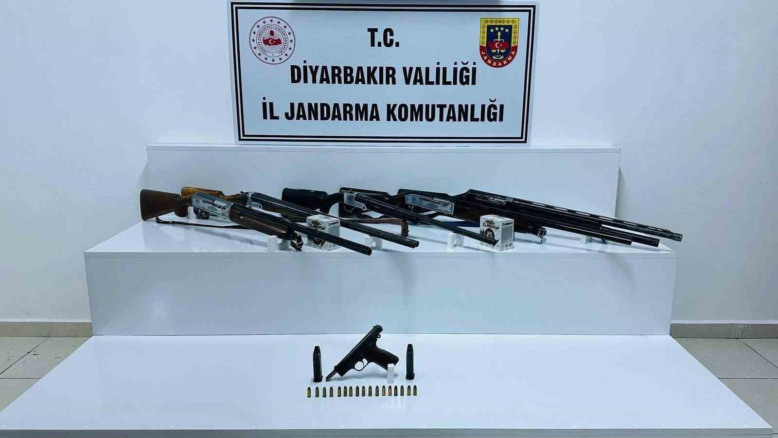 diyarbakirda jandarma operasyonlari silah ve aparatlari ele gecirildi 1 uat5yFMs
