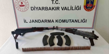 diyarbakirda-jandarma-operasyonlari-silah-ve-aparatlari-ele-gecirildi-FzbWPH2x.jpg