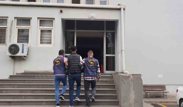 diyarbakirda-jasatin-yakaladigi-51-sahis-tutuklandi-zRV6eGxz.jpg