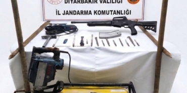 diyarbakirda-kacak-kazi-yapan-5-kisi-sucustu-yakalandi-NbV9aYcN.jpg