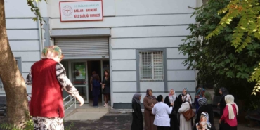 diyarbakirda-kadinlar-meme-kanseri-taramalari-icin-aile-sagligi-merkezine-basvuruyor-3WBGf4kH.jpg