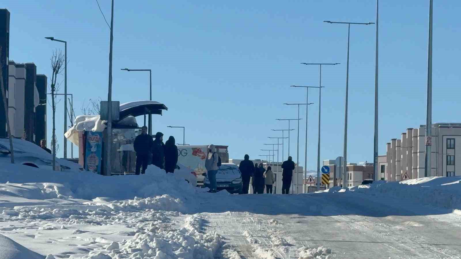 diyarbakirda kar cilesi devam ediyor 0 VTIqFVs9