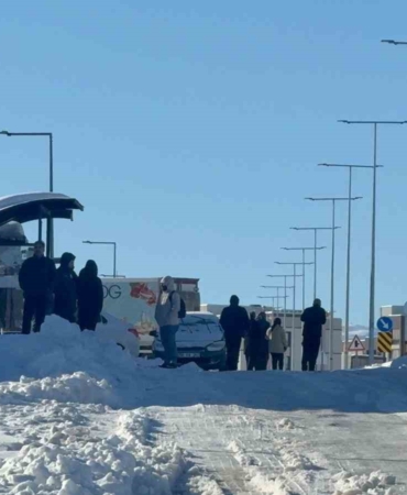 diyarbakirda-kar-cilesi-devam-ediyor-uhmGOPZi.jpg