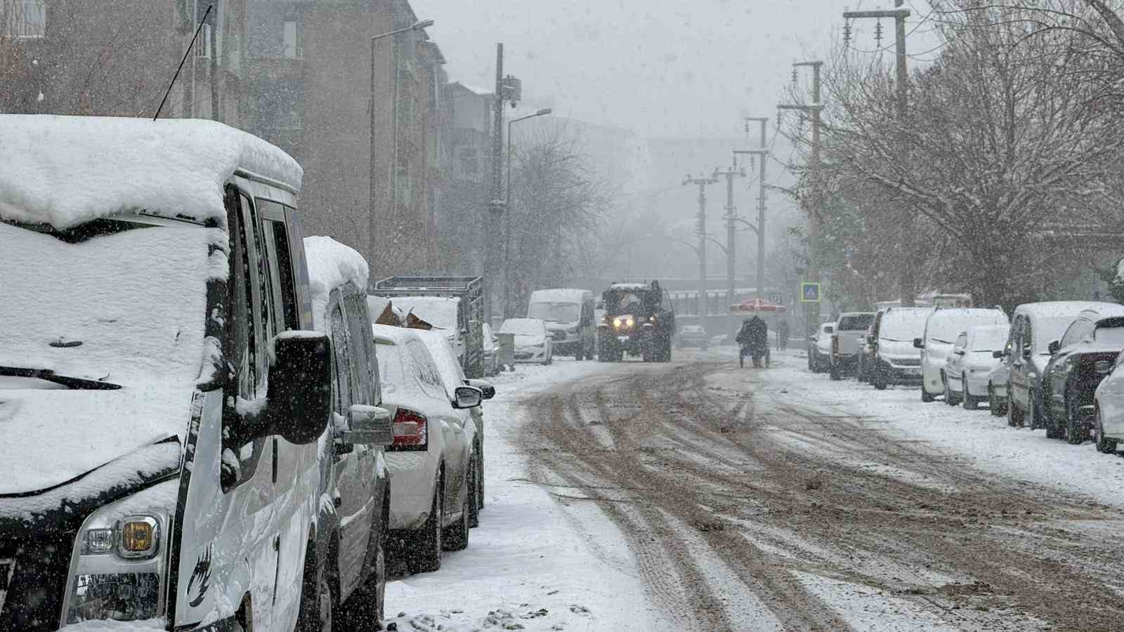 diyarbakirda kar yagisi basladi 3 RZ8Ave52