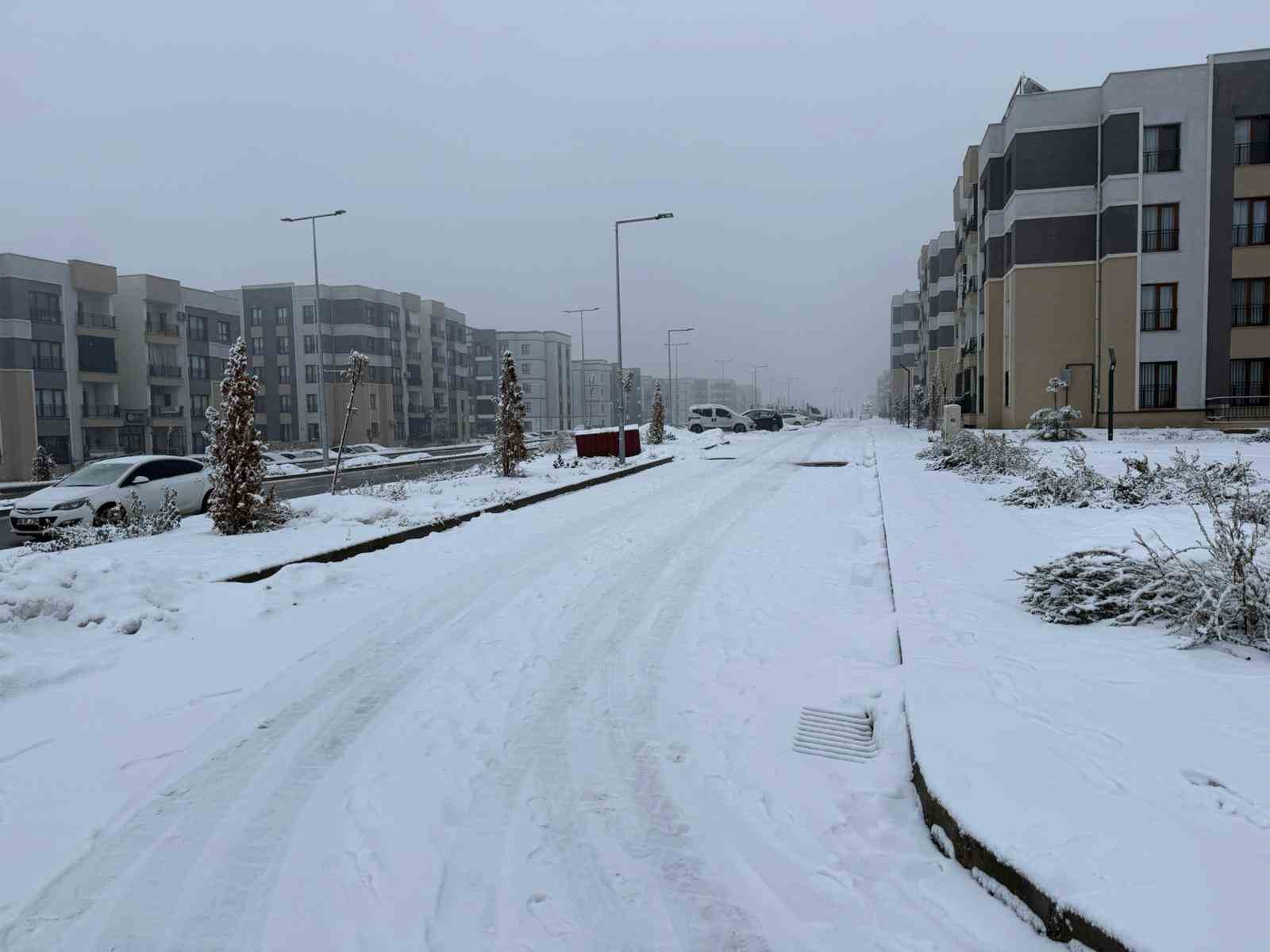 diyarbakirda kar yagisi yeniden basladi 3 3n6fUbqO