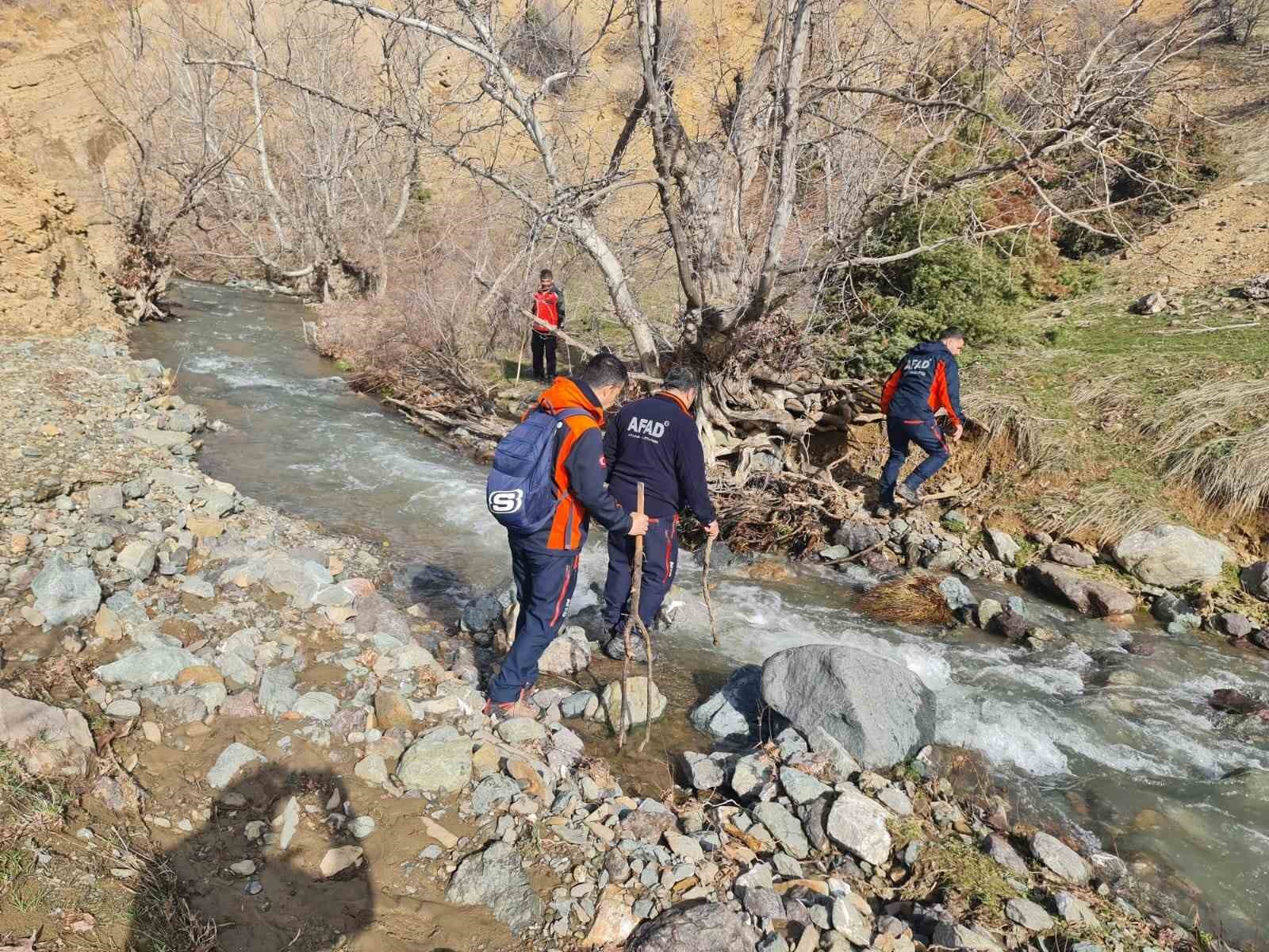 diyarbakirda kayip yasli adami arama calismalari 10uncu gununde 2 FUygPVON