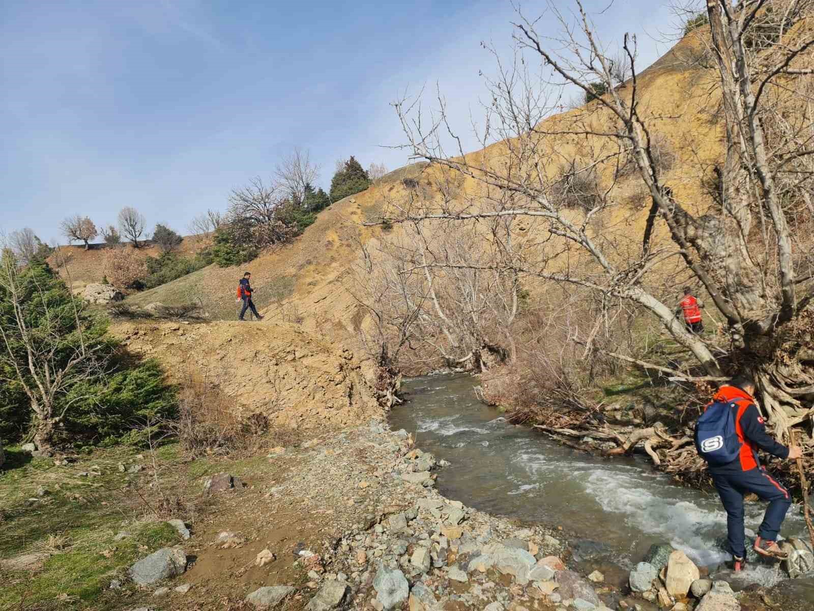 diyarbakirda kayip yasli adami arama calismalari 10uncu gununde 3 AgnUGBuD