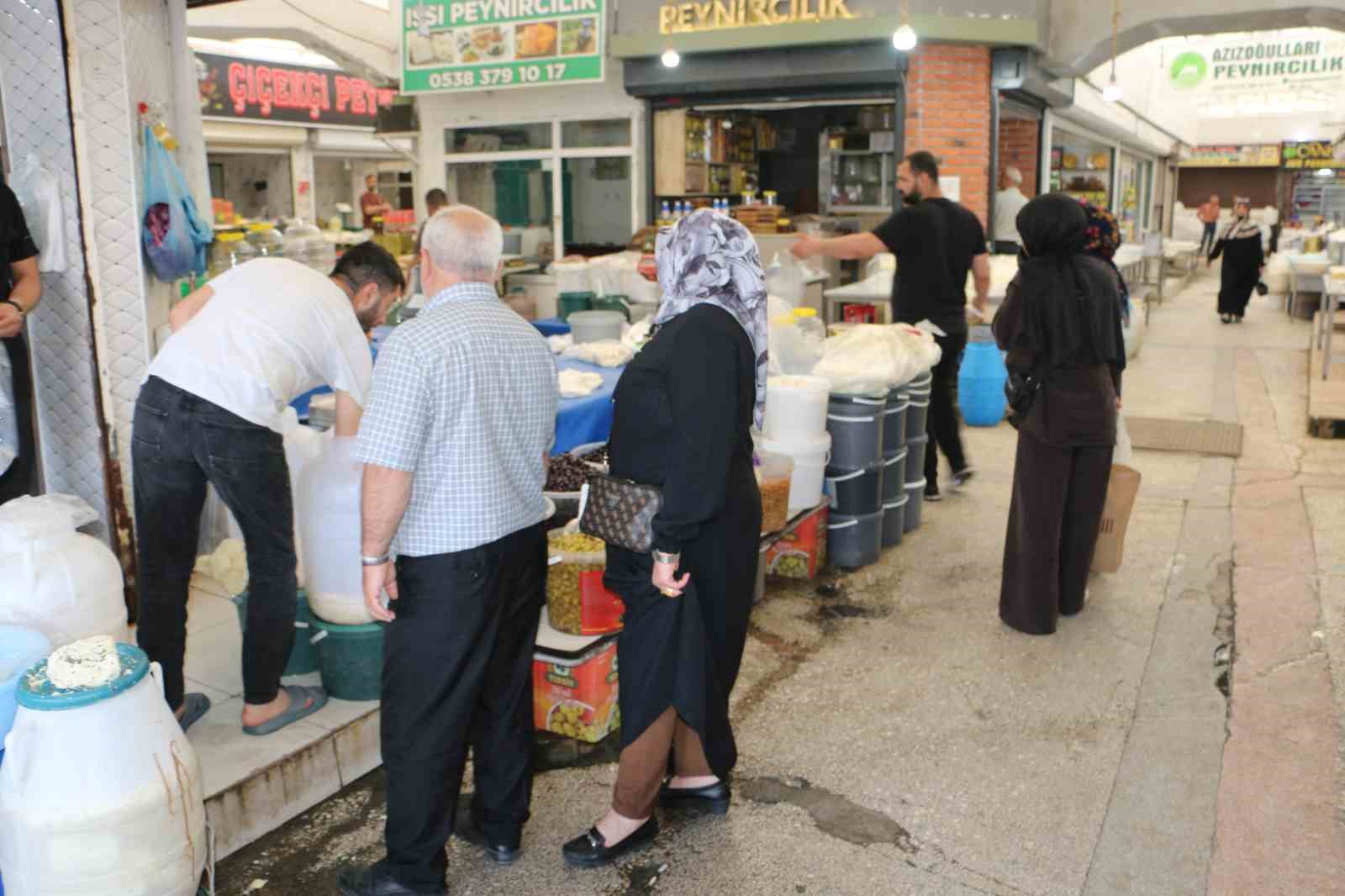 Diyarbakır’da kışlık peynir mesaisi başladı 8 diyarbakirda kislik peynir mesaisi basladi 4 tiFiIhgM