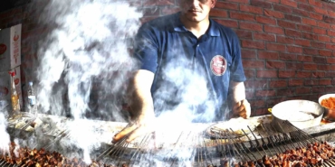 diyarbakirda-kurban-bayrami-oldu-ciger-bayrami-2d91JGAJ.jpg