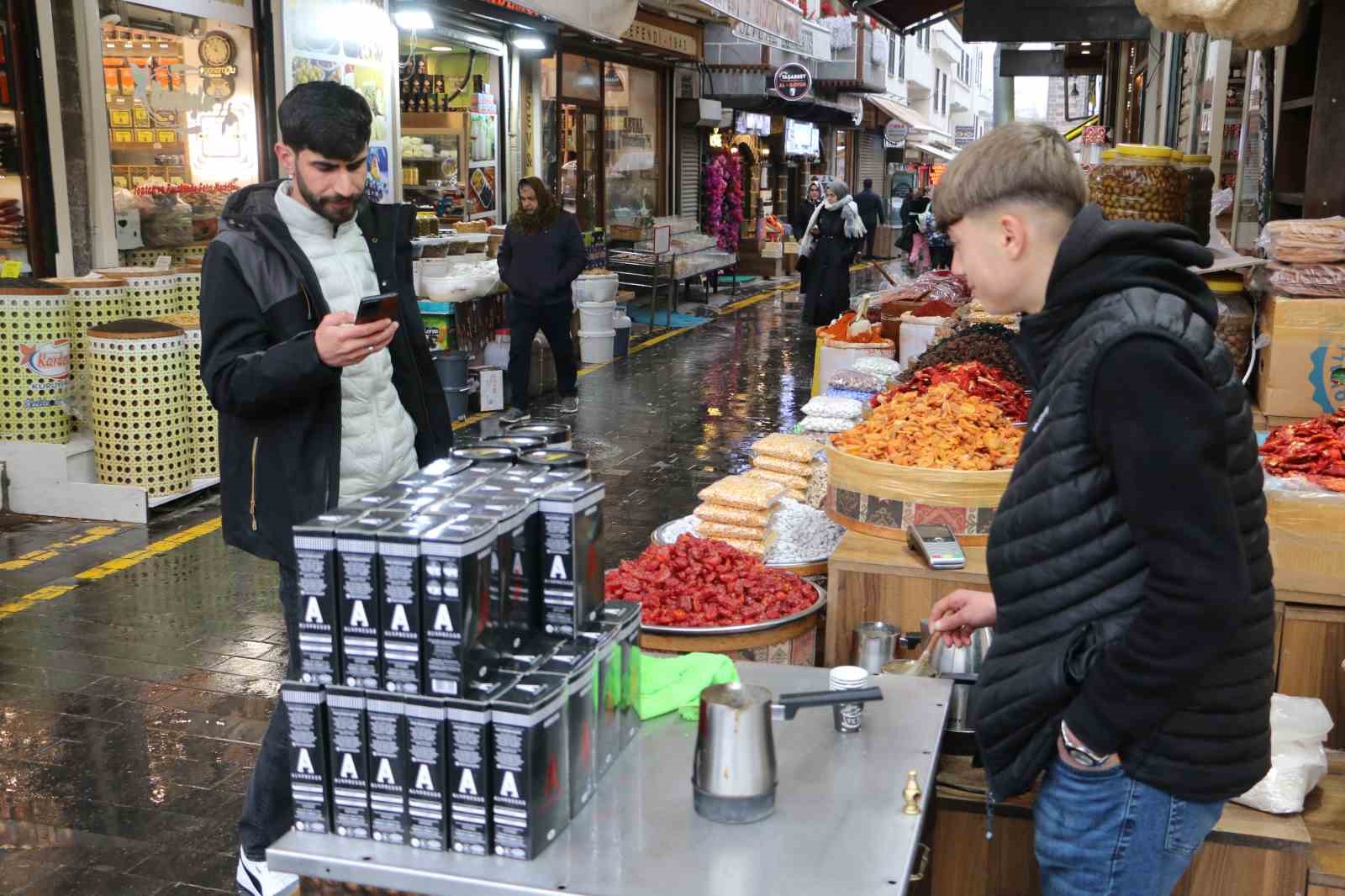 diyarbakirda kurt kahvesine yogun ilgi 0 p9sayuXf