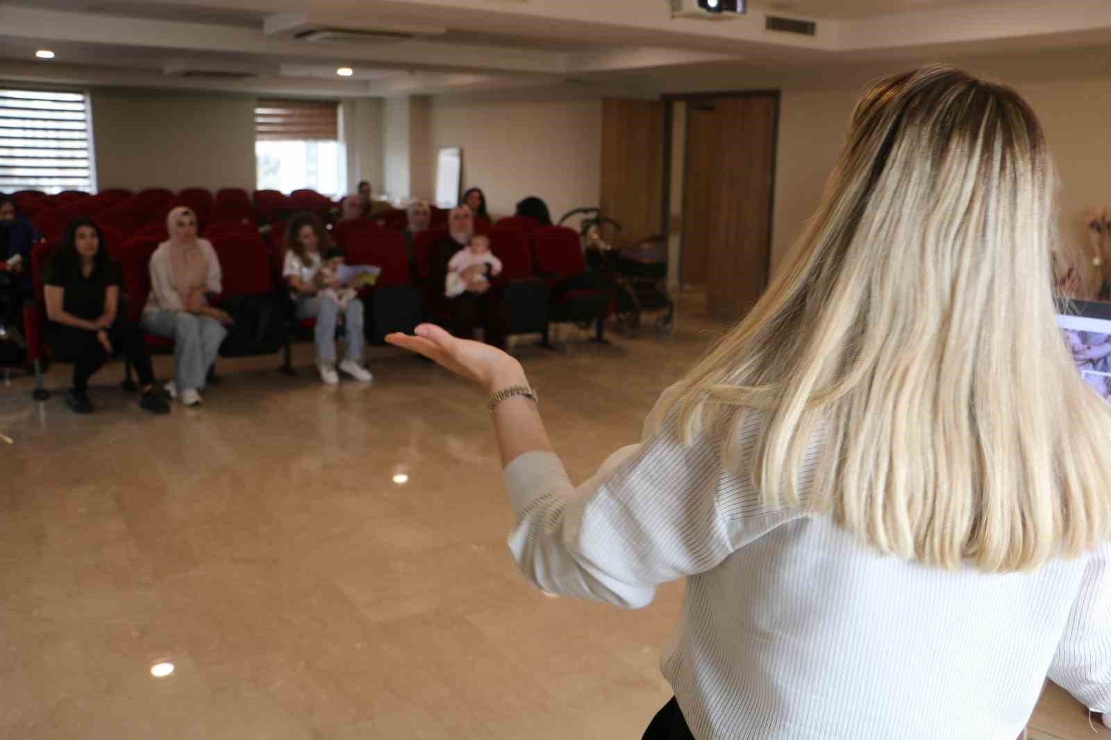 diyarbakirda lohusa anneler icin bilgilendirme toplantisi duzenlendi 3 YJuPGlrh