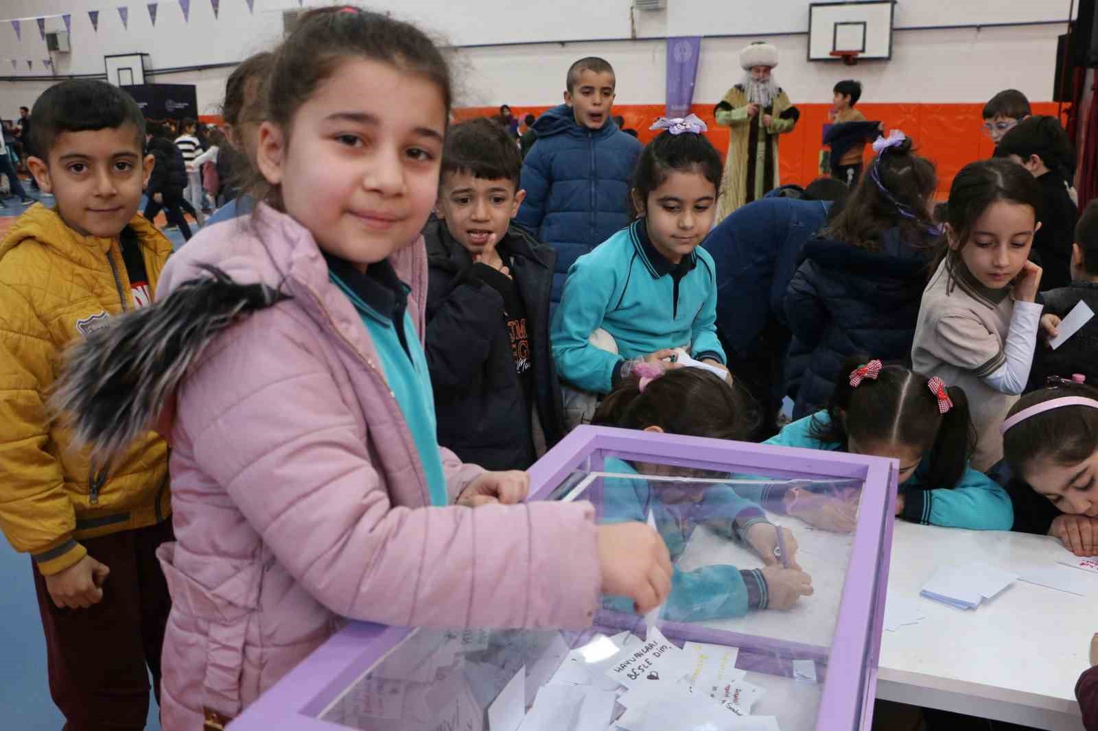 diyarbakirda maarifin kalbinde ramazan senligi basladi 7 XTpsaMrd