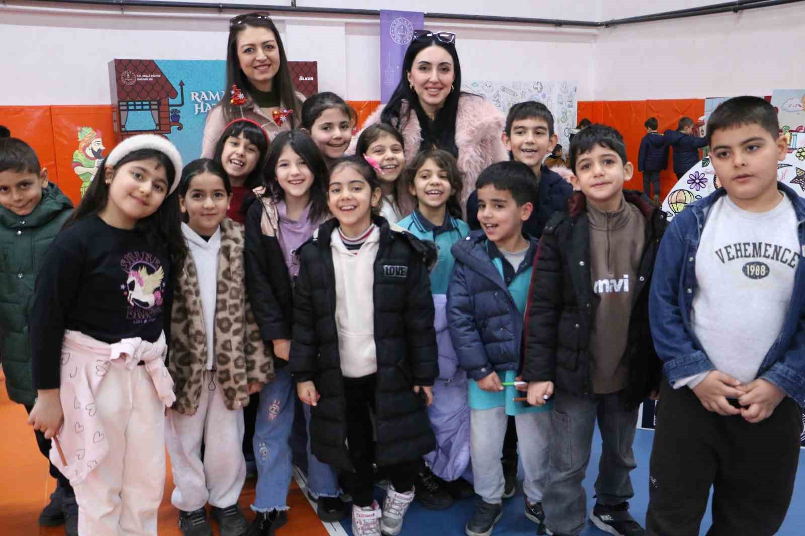 diyarbakirda maarifin kalbinde ramazan senligi basladi 9 GespXHXE