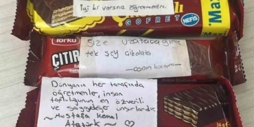 diyarbakirda-ogrencilerden-turkiyeyi-duygulandiran-jest-elimizde-silah-degil-cikolata-var-icimizde-kin-degil-sevgi-sD4UayQG.jpg
