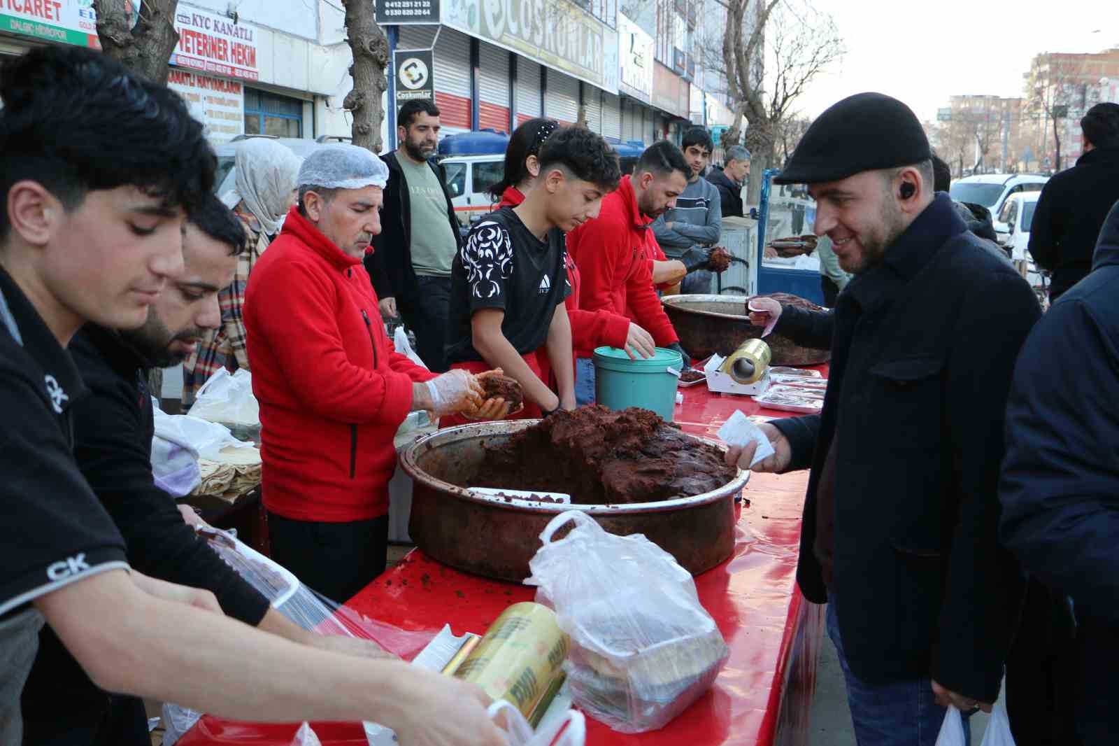 diyarbakirda ramazan klasigi cigkofteye yogun ilgi 0 GrzsXBNu