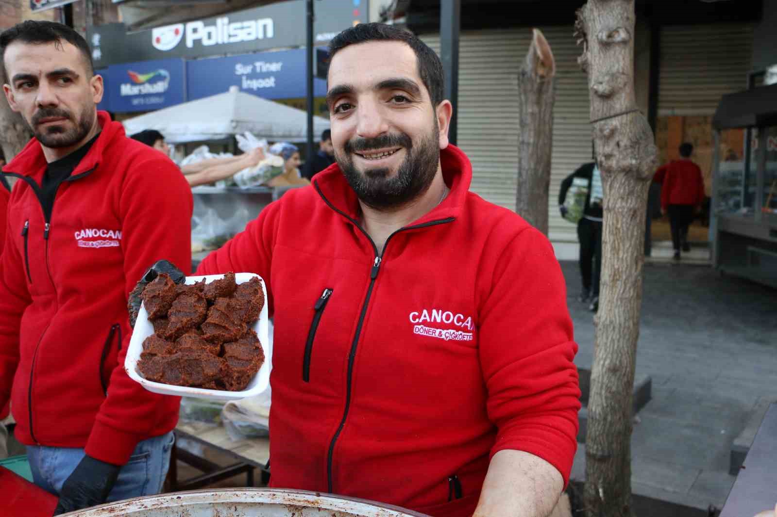 diyarbakirda ramazan klasigi cigkofteye yogun ilgi 3 6N5Lp61l