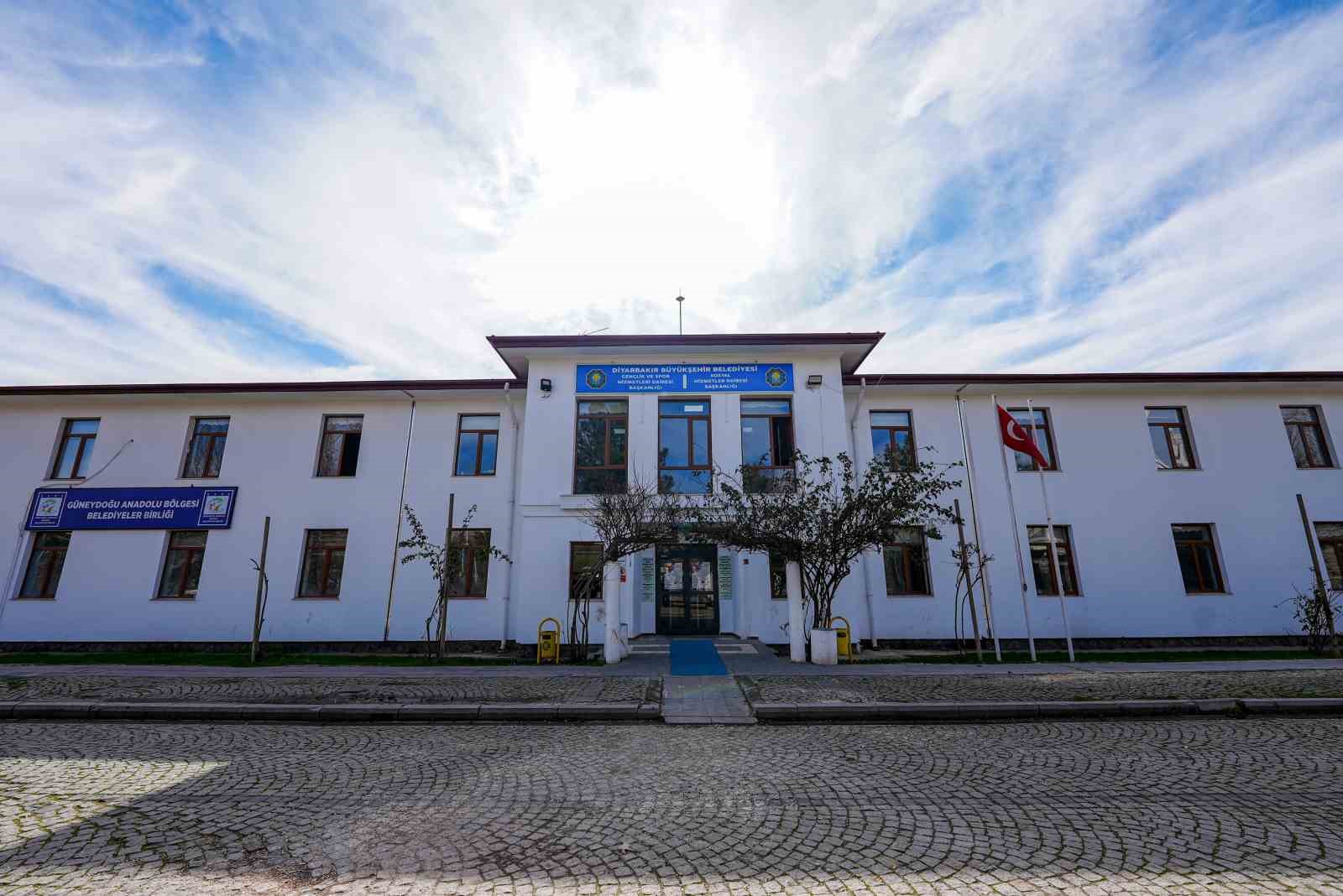 diyarbakirda sesli kutuphane buyuyor 2 krz67IBG