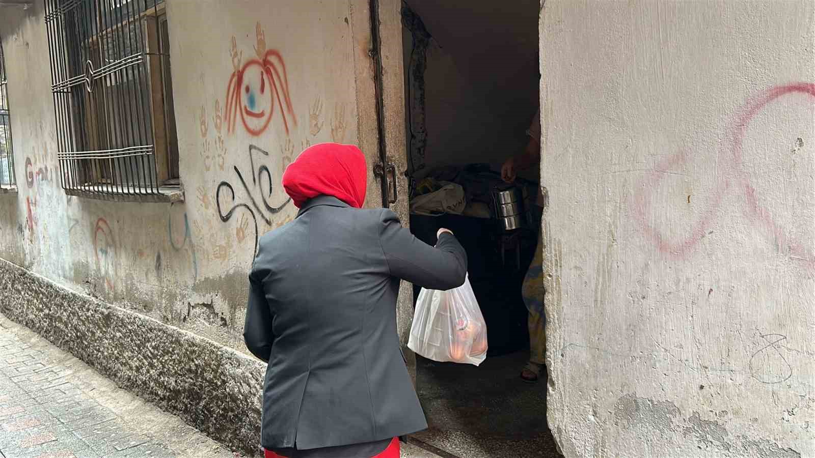 diyarbakirda sicak yemek destegi ihtiyac sahiplerine umut oluyor 6