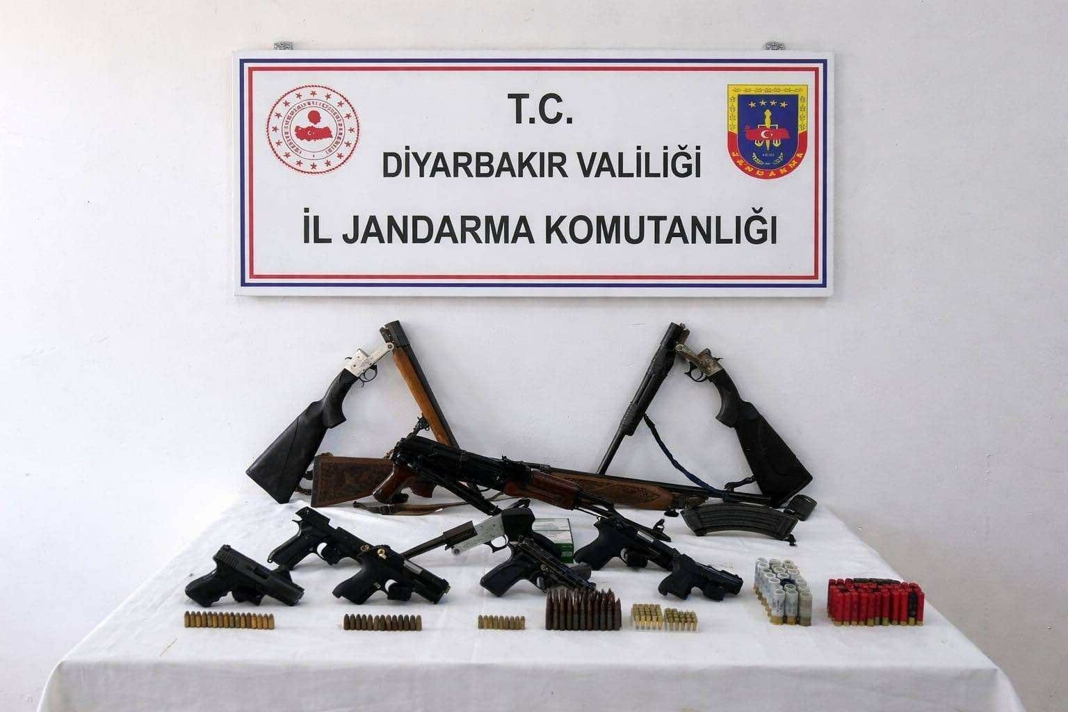 diyarbakirda silah kacakciligi operasyonu 0 tFV8XYiX