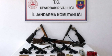diyarbakirda-silah-kacakciligi-operasyonu-c4POOXve.jpg