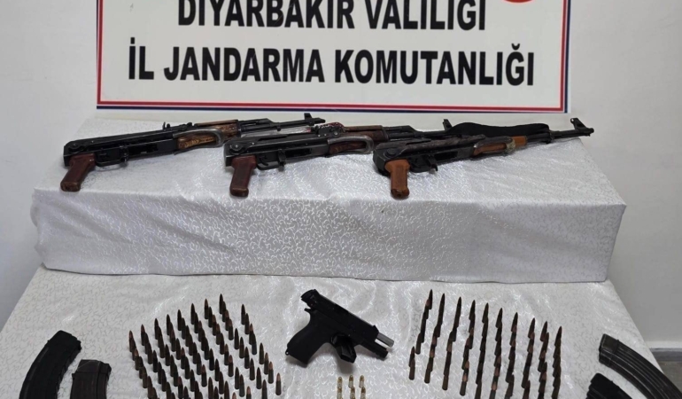 diyarbakirda-silah-kacakciligi-operasyonu-tIbhX9Nz.jpg