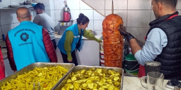 diyarbakirda-son-kullanma-tarihi-gecmis-426-kilo-urun-imha-edildi-1tfFr3dO.jpg