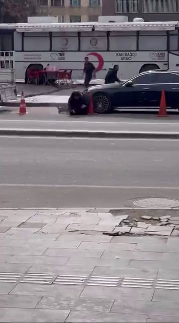 Diyarbakır’da ’tadilat’ nedeniyle çıkan silahlı kavga kameraya yansıdı 7 diyarbakirda tadilat nedeniyle cikan silahli kavga kameraya yansidi 3 MedAnY4L
