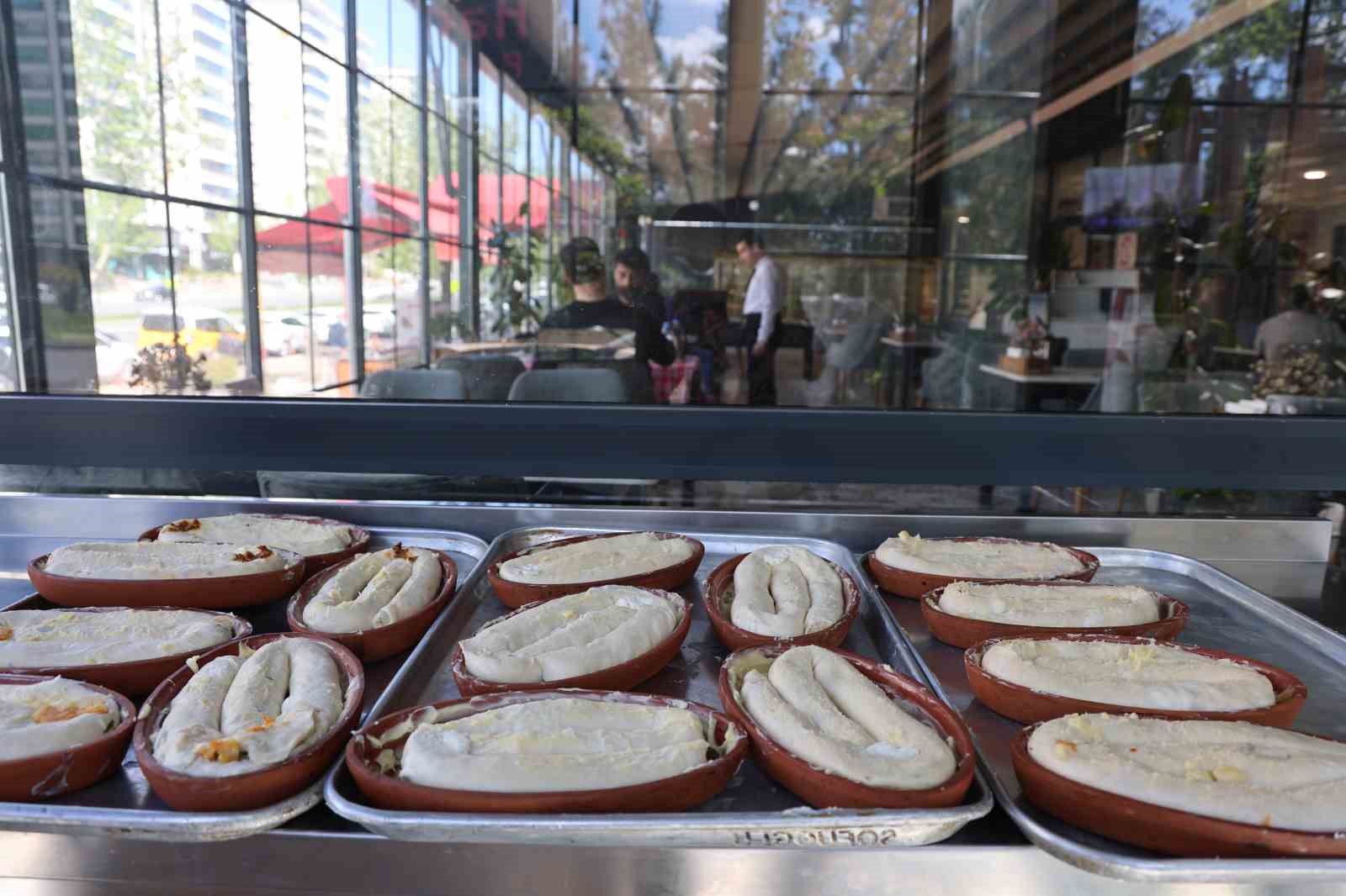 Diyarbakır’da tandırda çömlek böreği 7 diyarbakirda tandirda comlek boregi 3 HH2wNhQt