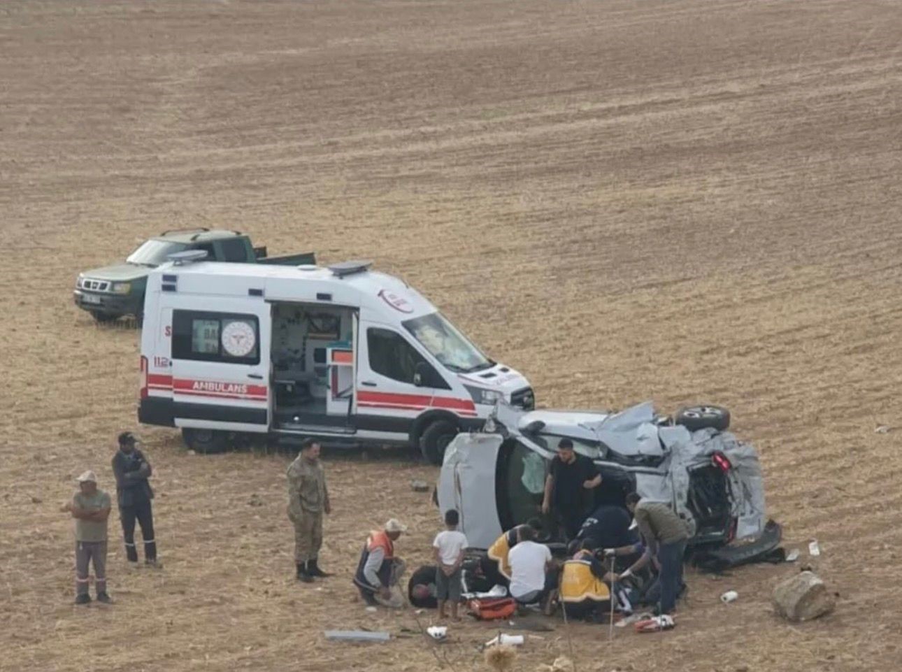 diyarbakirda trafik kazasi 1 olu 3 yarali 2 V8QdWkeY