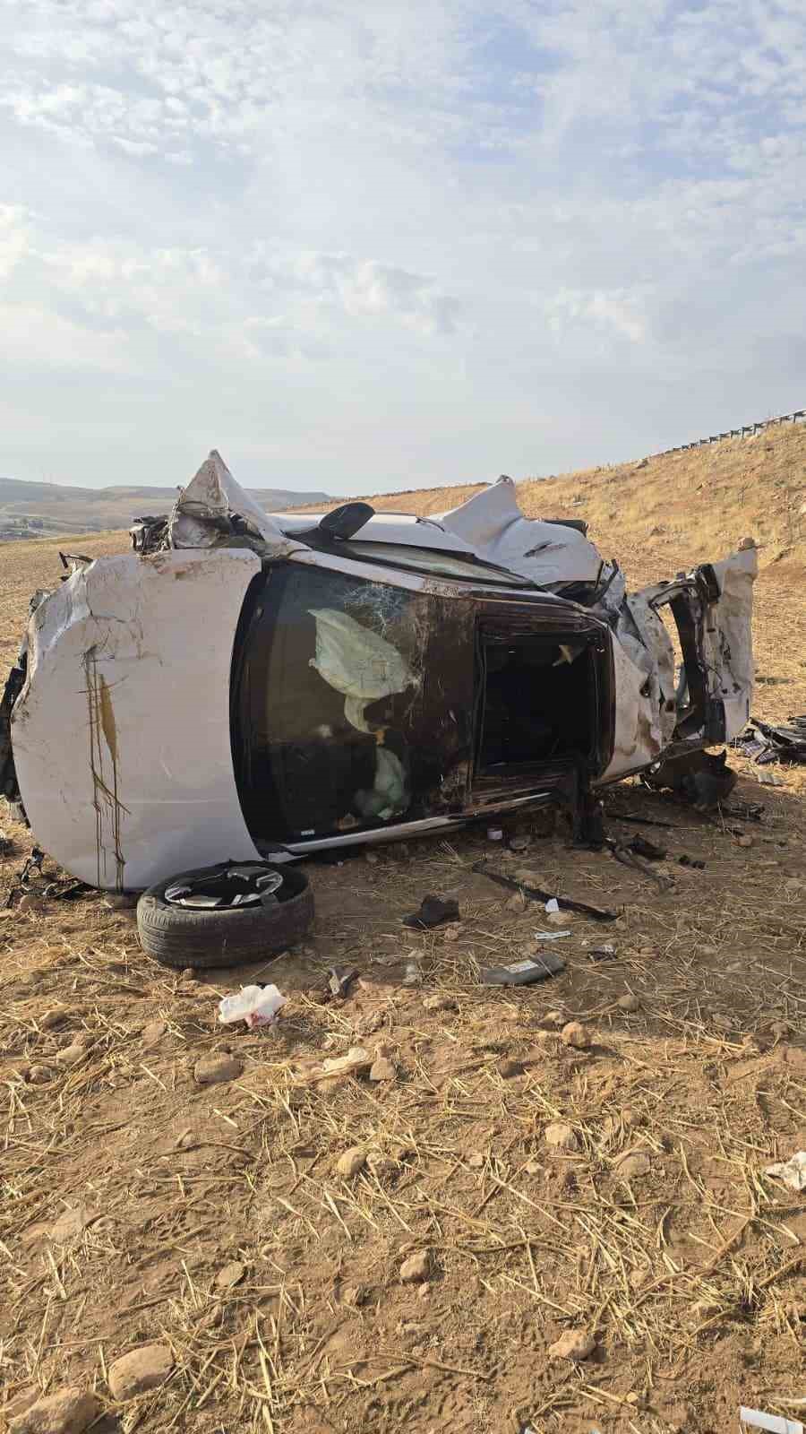 diyarbakirda trafik kazasi 1 olu 3 yarali 3 NrCLUrQb