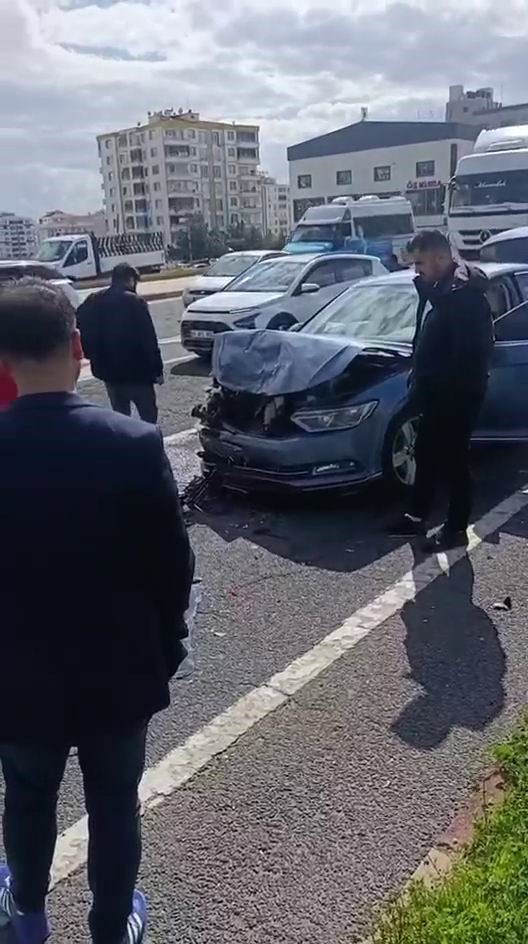 Diyarbakır’da trafik kazası: 2 yaralı 5 diyarbakirda trafik kazasi 2 yarali 1 78JiVa4w